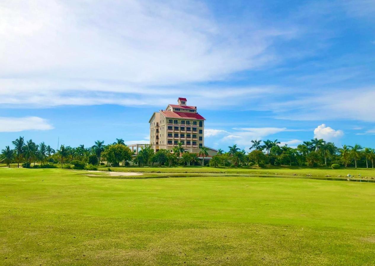 Queens Island Golf And Resort Medellin Exterior photo